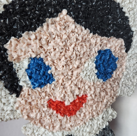 Vintage 1970s Melted Plastic Popcorn Blue Eyed Pilgrim Set Retro - Picture 6 of 17